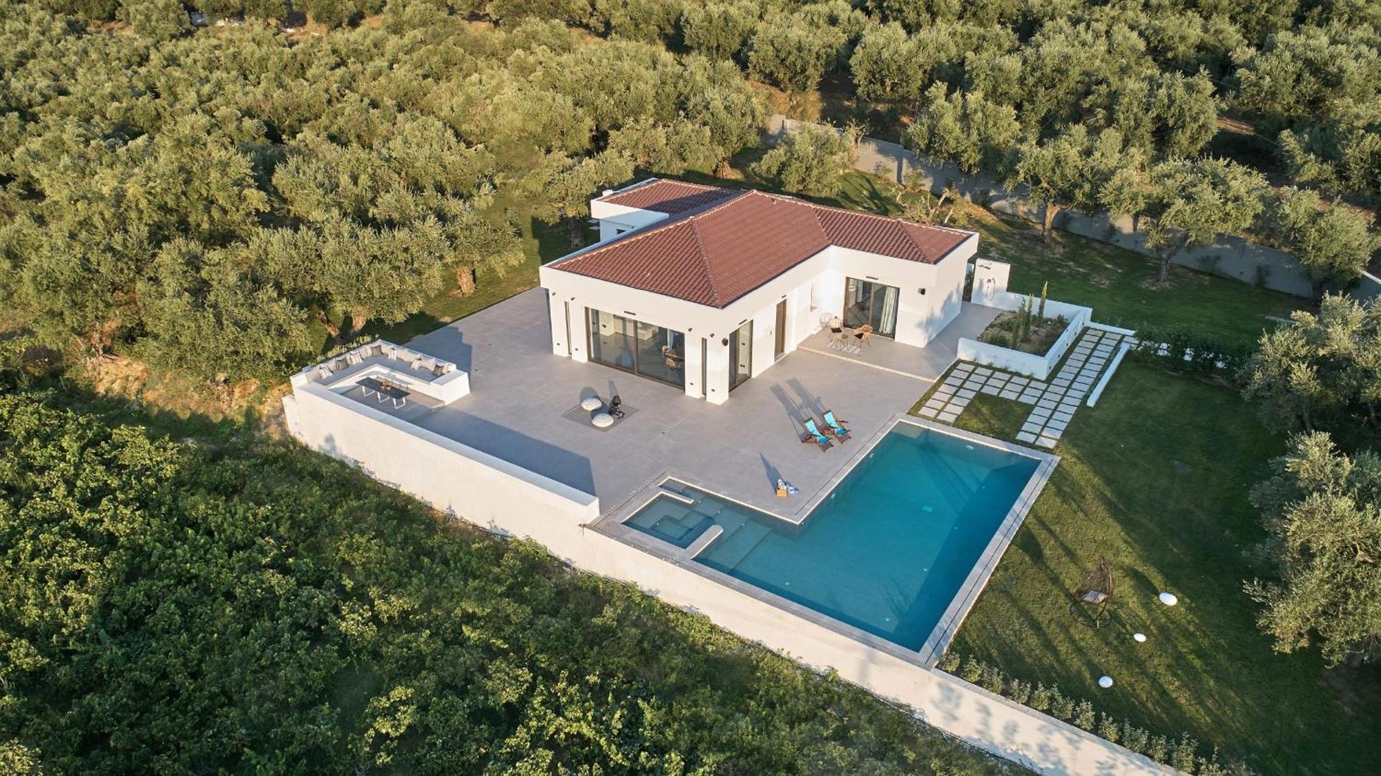 Drallos Luxury Villa Alykanas  Exterior photo