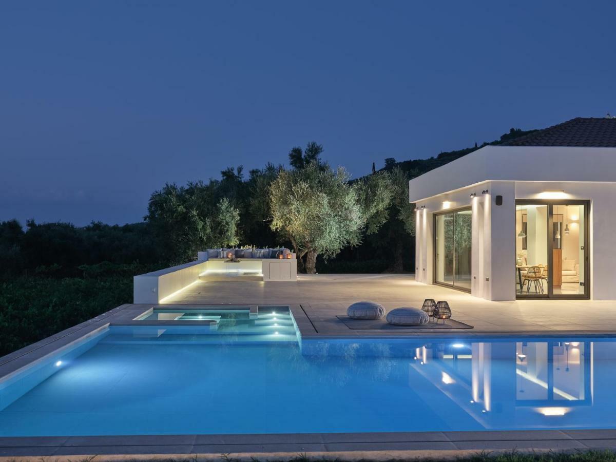 Drallos Luxury Villa Alykanas  Exterior photo